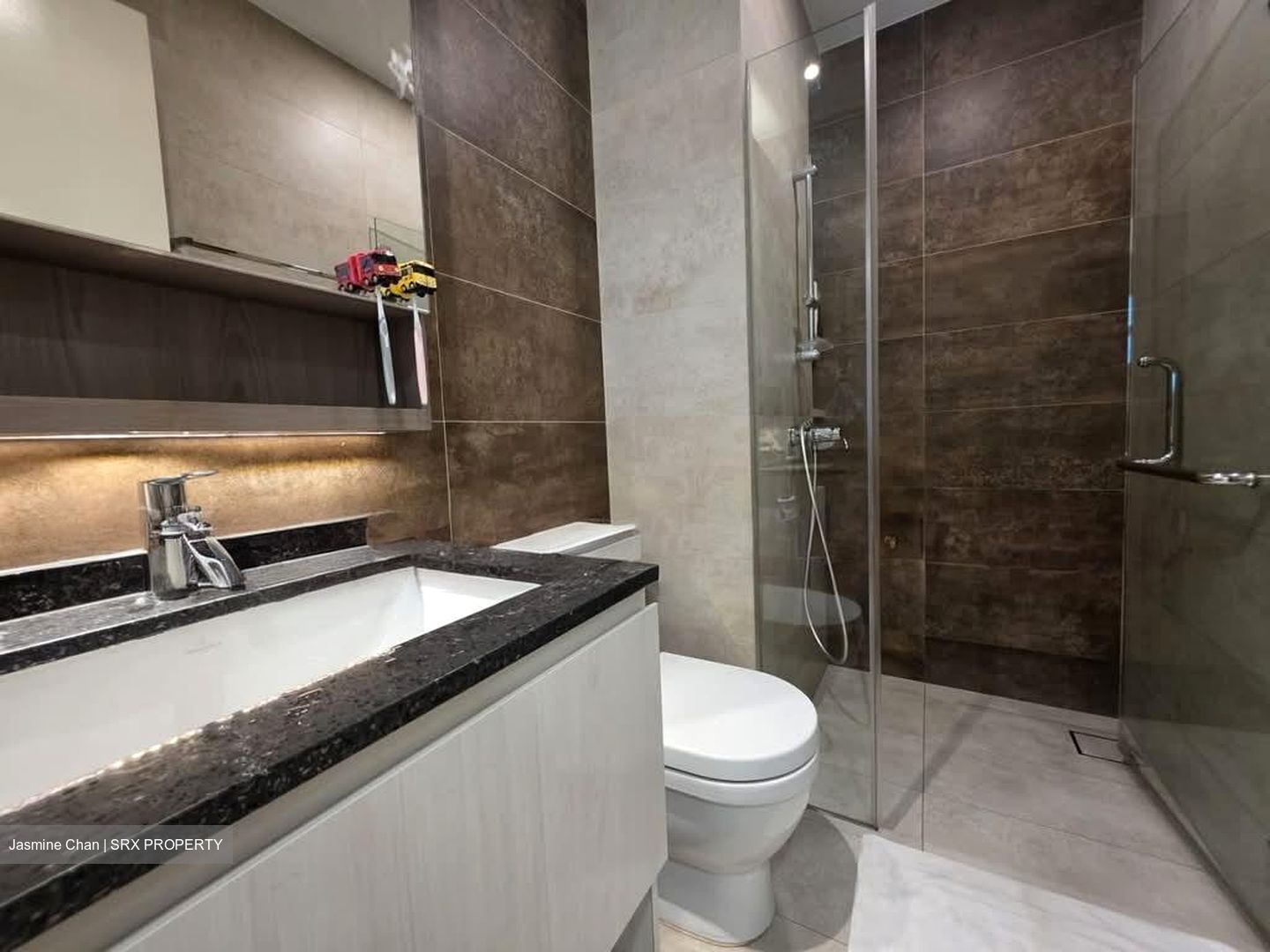 East Treasure (D15), Apartment #603774361